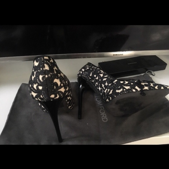 Tom Ford Lace Heels - Picture 2 of 6